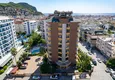 Buy 4+1 single-level apartment with a separate kitchen in the center of Alanya, Cleopatra beach area 6
