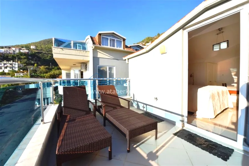 Purchase Furnished 2+1 duplex penthouse with private sauna and garage, Alanya center 25