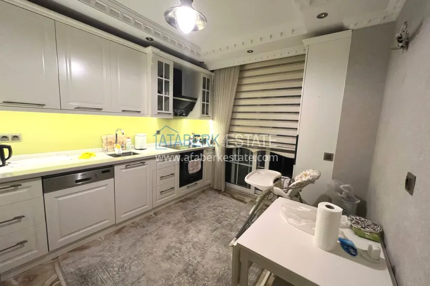 Purchase Duplex in the center of Alanya with a separate kitchen, a view of the sea and the historical fortress 3