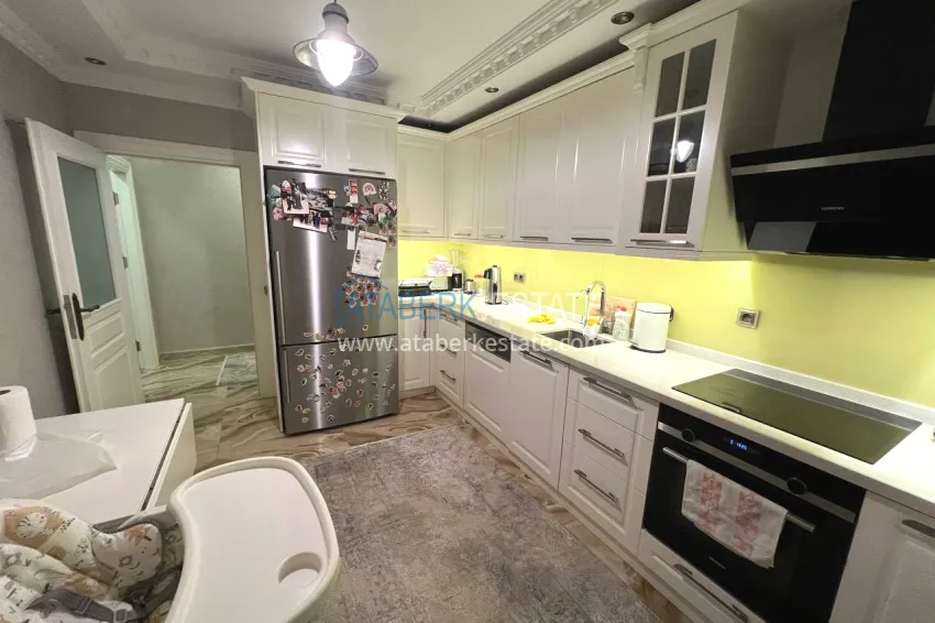 Purchase Duplex in the center of Alanya with a separate kitchen, a view of the sea and the historical fortress 4