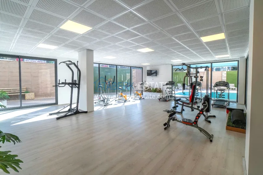 2+1 penthouse duplex with furniture in an area open to residence permits, Alanya center 10