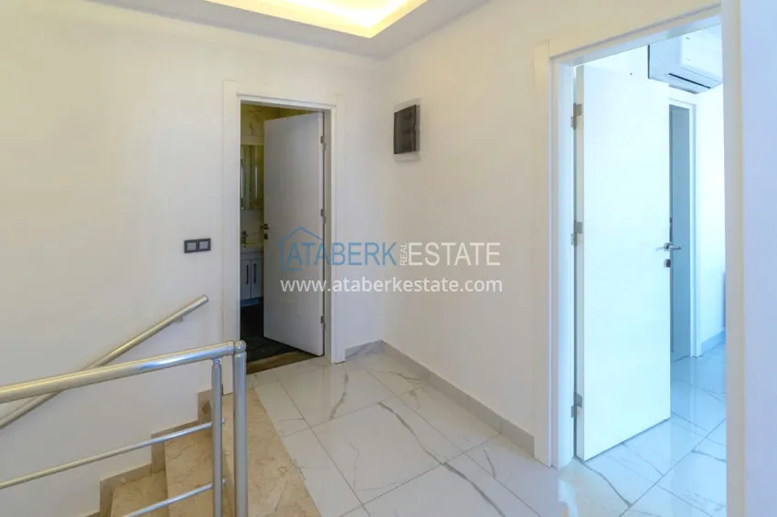 Purchase 2+1 penthouse duplex with furniture in an area open to residence permits, Alanya center 5