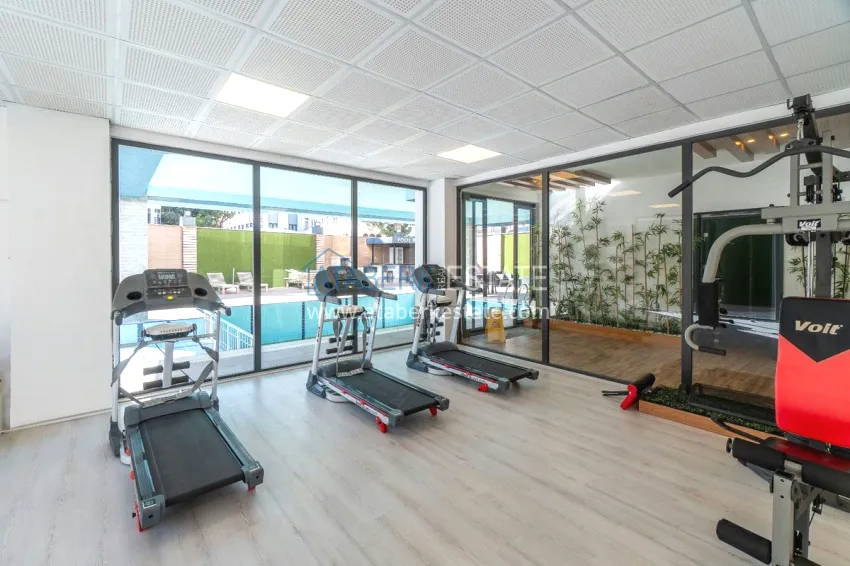 2+1 penthouse duplex with furniture in an area open to residence permits, Alanya center 9