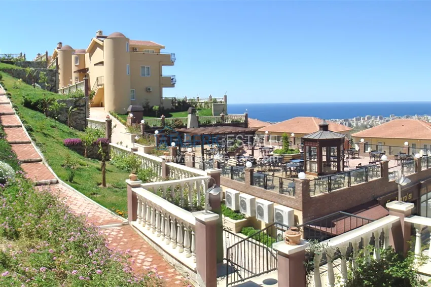 View two-storey villa with luxurious furniture and sea view, Mahmutlar district - Alanya 6