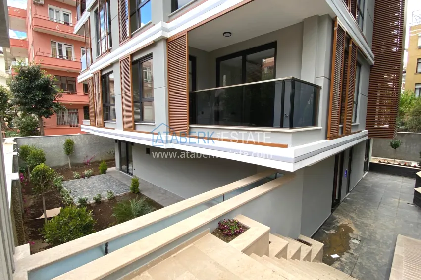 Turnkey one-bedroom apartment in Alanya Cleopatra beach area 2