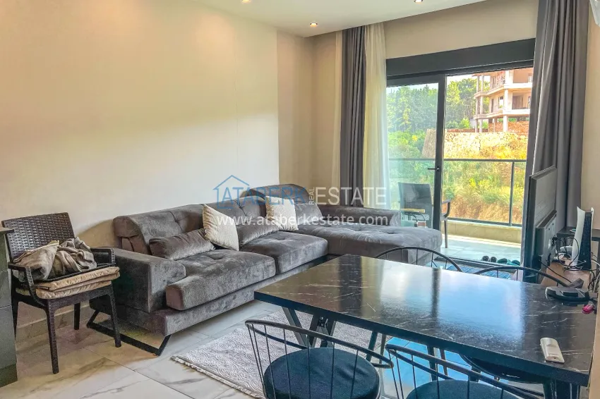 Purchase 1+1 apartment with furniture and mountain views in a new complex, Oba district — Alanya 1