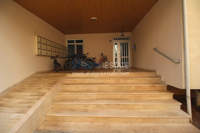 Linear apartment 3+1 on the first coastline in Tosmur area. The property is suitable for residence permit 15