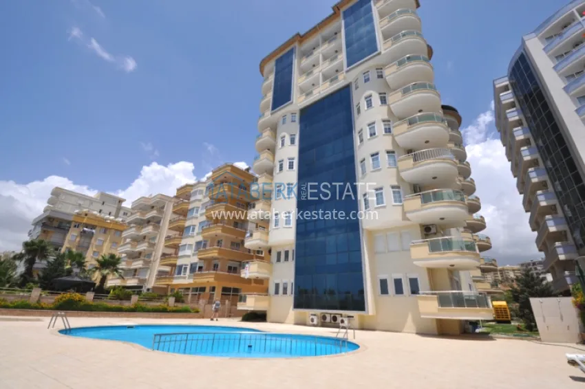 Linear apartment 3+1 on the first coastline in Tosmur area. The property is suitable for residence permit 2