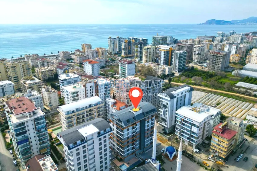 Apartments in Mahmutlar of various layouts in a complex under construction 1