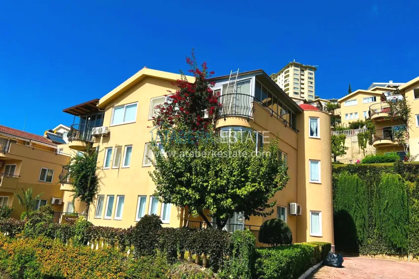 Duplex with exclusive concept furniture and luxurious panoramic views — Alanya, Mahmutlar district 10