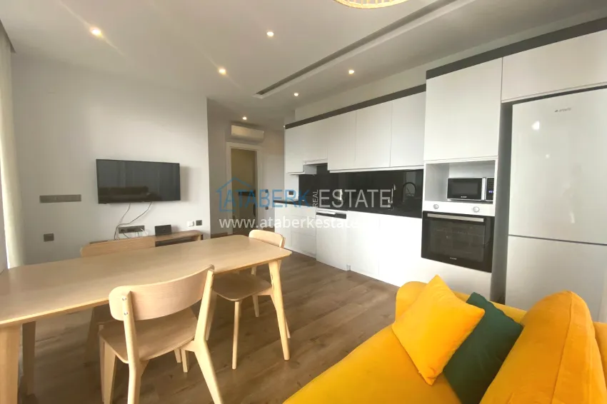 Purchase Turnkey apartment with sea view, first coastal apartment - Alanya, Mahmutlar district 2