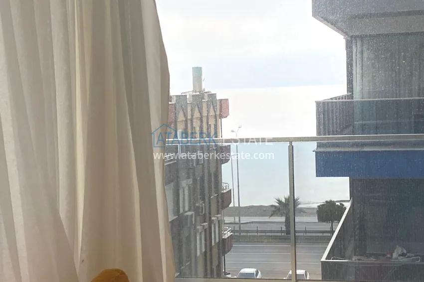 Purchase Turnkey apartment with sea view, first coastal apartment - Alanya, Mahmutlar district 4