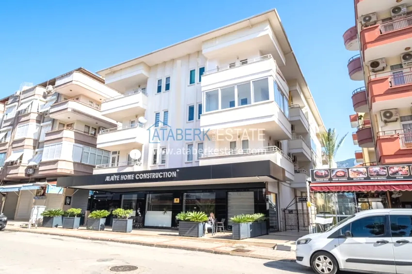 Turnkey one-bedroom apartment with a glazed balcony near Cleopatra Beach - Alanya Center 10