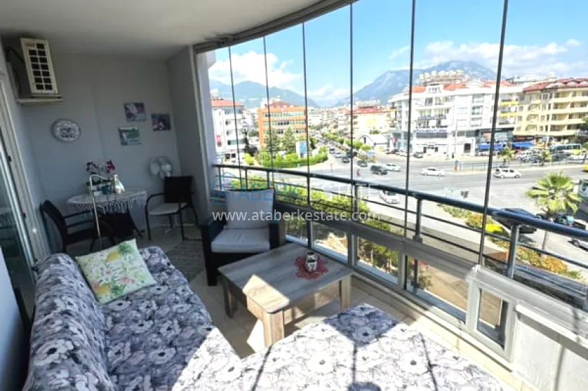Property for residence permit: Cozy three-room turnkey apartment with mountain views in Oba area, Alanya 2