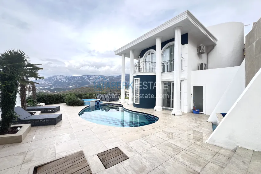 Citizenship property. Detached two-storey villa in Alanya, Kargicak district 3
