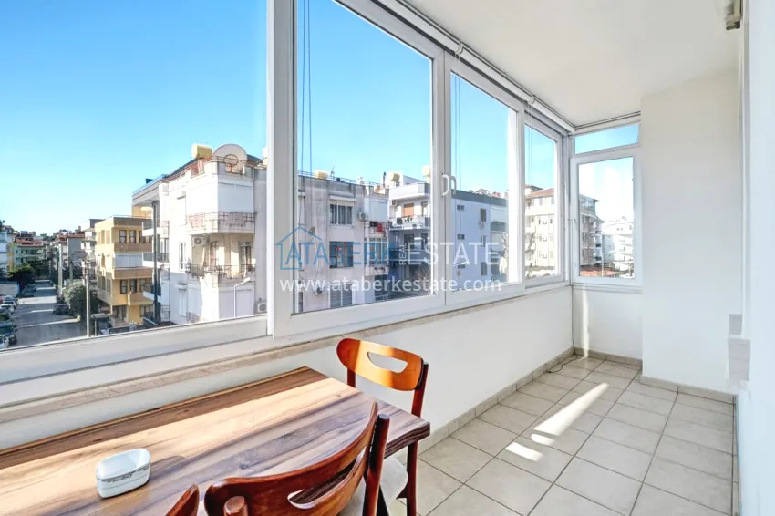 Purchase Turnkey one-bedroom apartment with a glazed balcony near Cleopatra Beach - Alanya Center 7