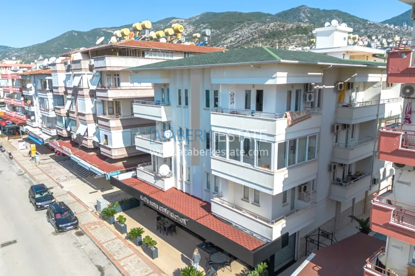 Turnkey one-bedroom apartment with a glazed balcony near Cleopatra Beach - Alanya Center 8
