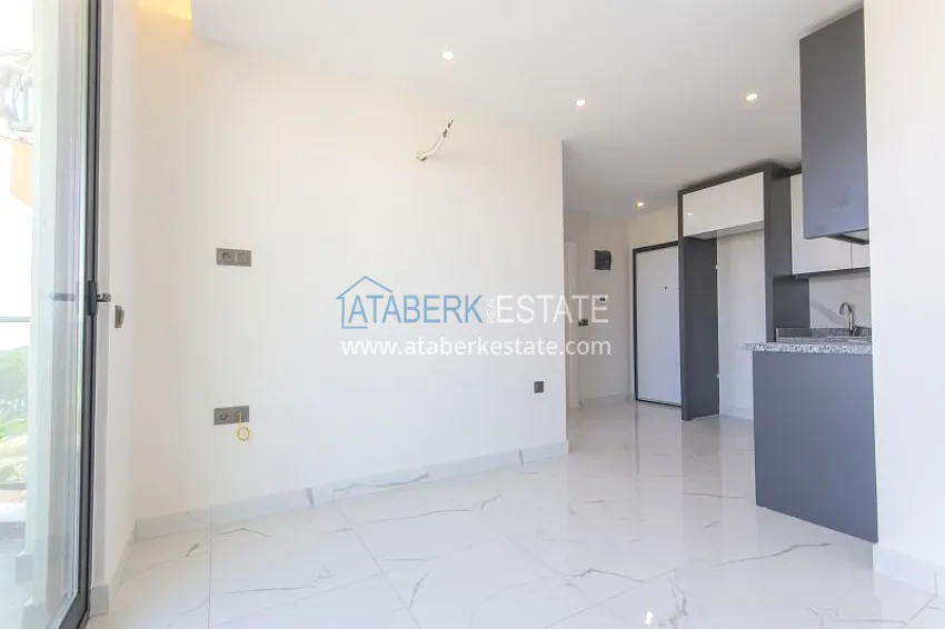 Purchase Finely finished one-bedroom apartment with sea view, Avsallar district — Alanya 13