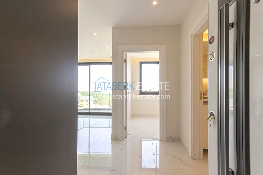 Purchase Finely finished one-bedroom apartment with sea view, Avsallar district — Alanya 1