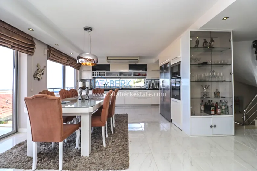 Purchase Luxury villa with panoramic views of the sea and the castle in Alanya — Kucukhasbahce district 2