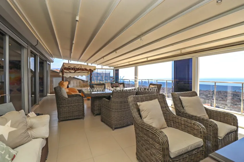 Purchase Luxury villa with panoramic views of the sea and the castle in Alanya — Kucukhasbahce district 19