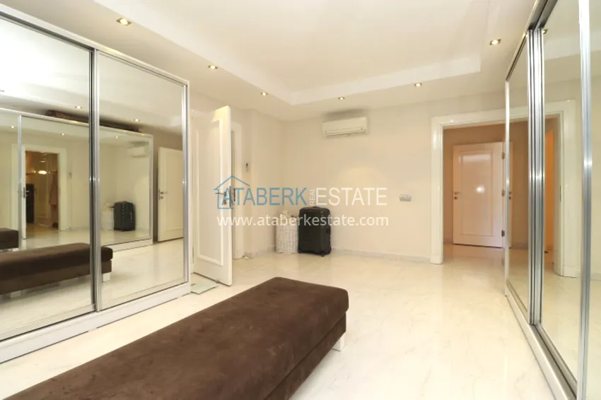 Purchase Luxury villa with panoramic views of the sea and the castle in Alanya — Kucukhasbahce district 32
