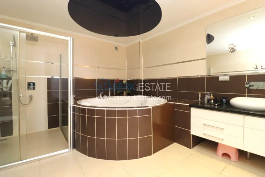 Purchase Luxury villa with panoramic views of the sea and the castle in Alanya — Kucukhasbahce district 34