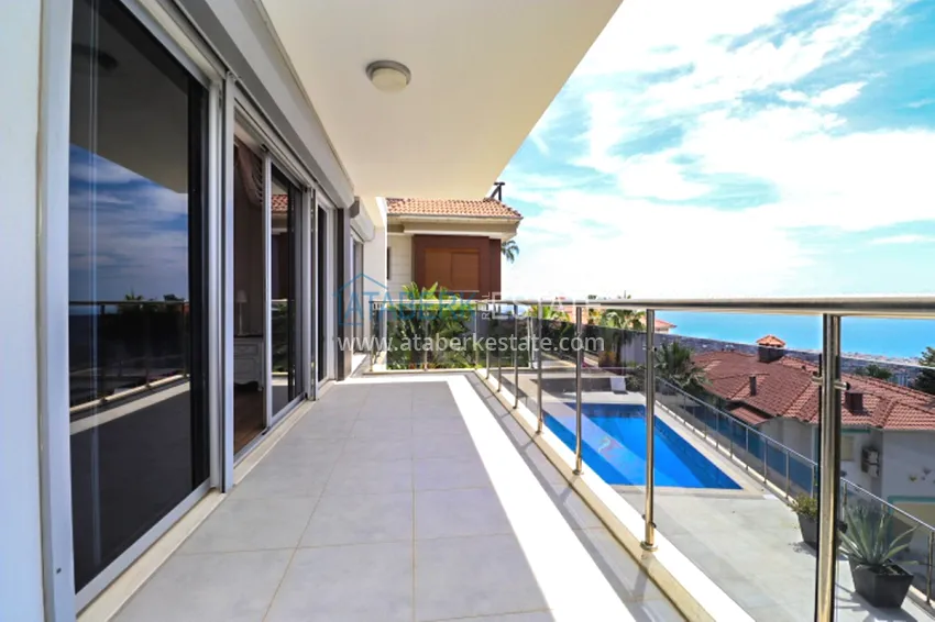 Purchase Luxury villa with panoramic views of the sea and the castle in Alanya — Kucukhasbahce district 40