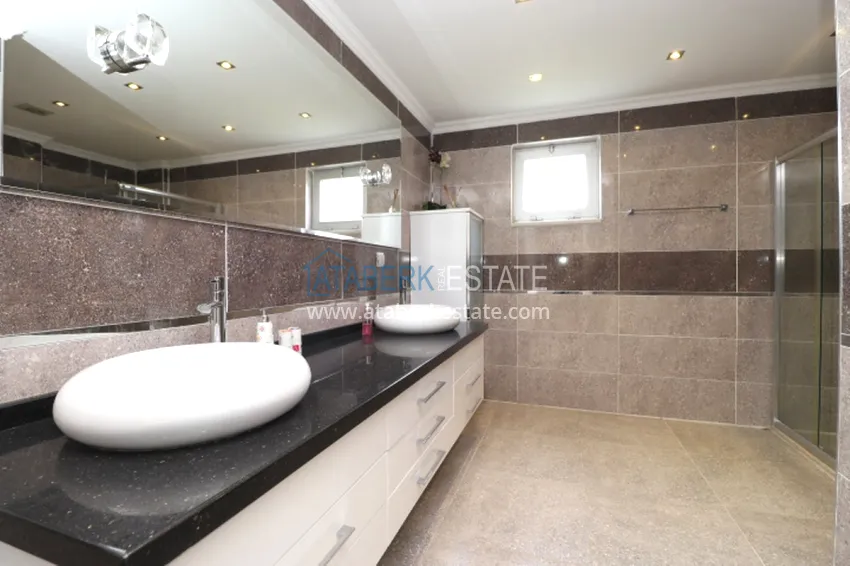 Purchase Luxury villa with panoramic views of the sea and the castle in Alanya — Kucukhasbahce district 51