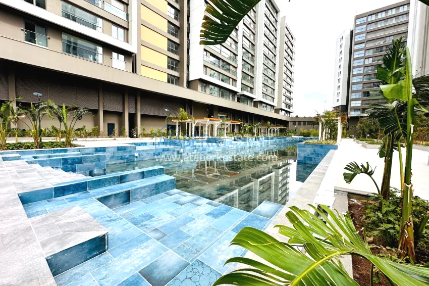 An apartment with a separate kitchen, a dressing room and a glazed balcony in Antalya, Kepez 1
