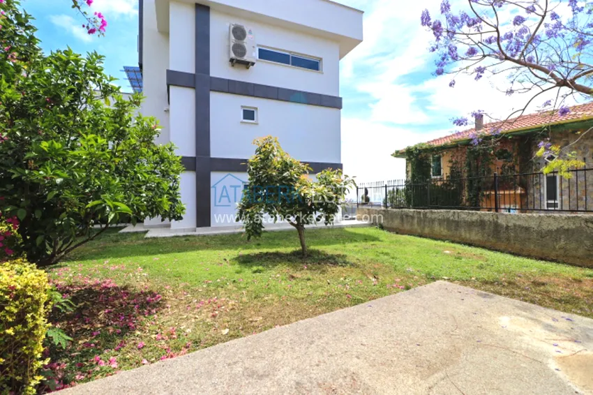 Luxury villa with panoramic views of the sea and the castle in Alanya — Kucukhasbahce district 13