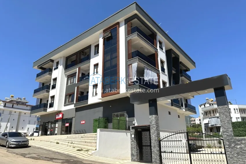 Two-bedroom apartment in a comfortable complex — Alanya, Oba district 1