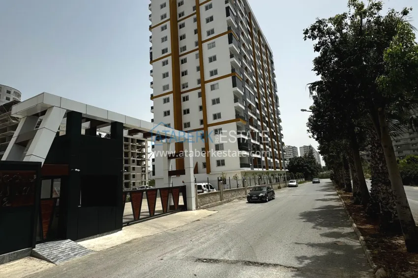 One bedroom apartment with new furniture, separate kitchen and 2 balconies in Mersin, Tomyuk 3