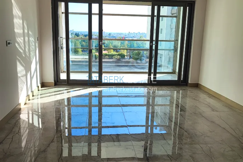 Purchase An apartment with a separate kitchen, a dressing room and a glazed balcony in Antalya, Kepez 3