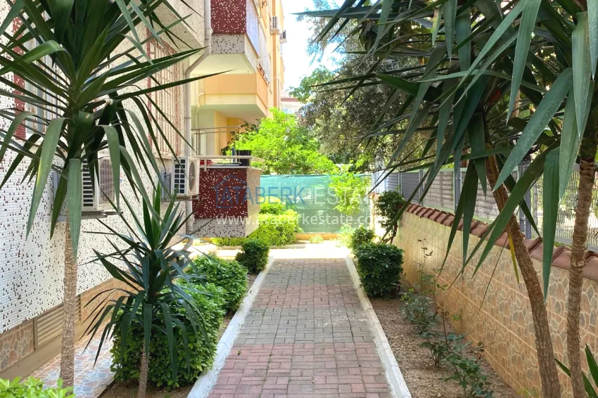Property from owner in Alanya — three-room apartment with furniture in Oba 10