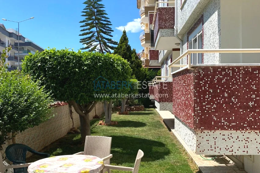 Property from owner in Alanya — three-room apartment with furniture in Oba 11