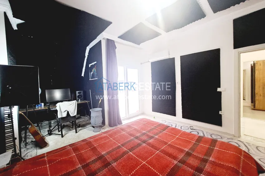 Purchase Furnished duplex penthouse with separate kitchen in Alanya, Mahmutlar district 12