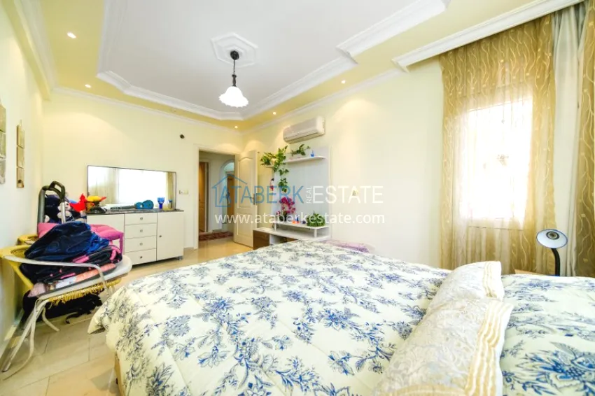 Purchase Property for a residence permit in the center of Alanya, Three-room apartment with furniture 12 
