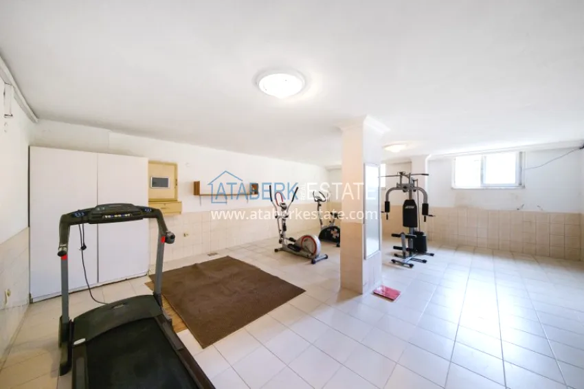 Property for a residence permit in the center of Alanya, Three-room apartment with furniture 14 