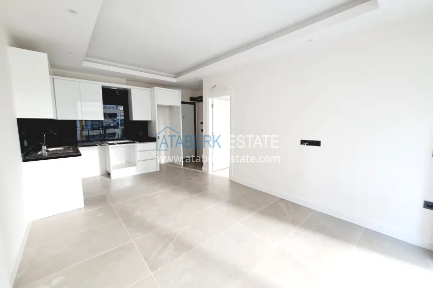 Purchase 1+1 apartment from the owner in a modern complex in Mahmutlar, Alanya 1