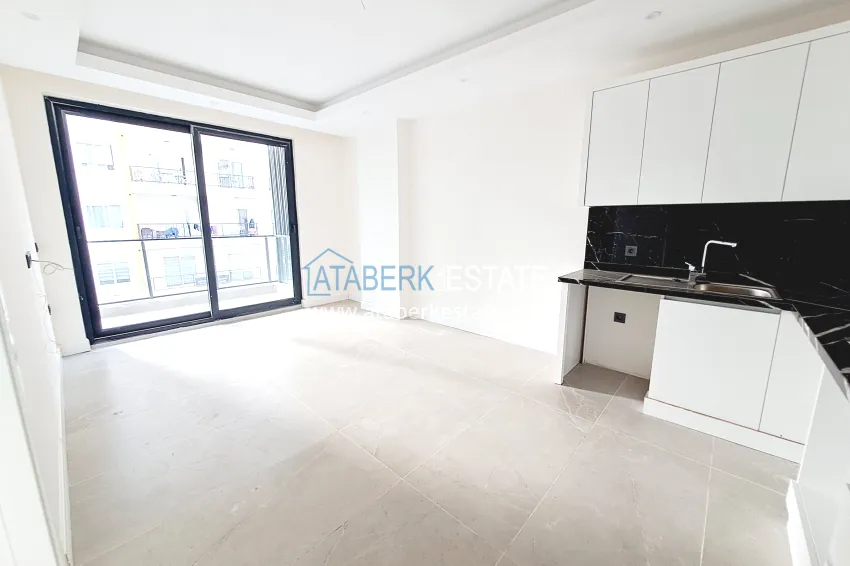 Purchase 1+1 apartment from the owner in a modern complex in Mahmutlar, Alanya 3