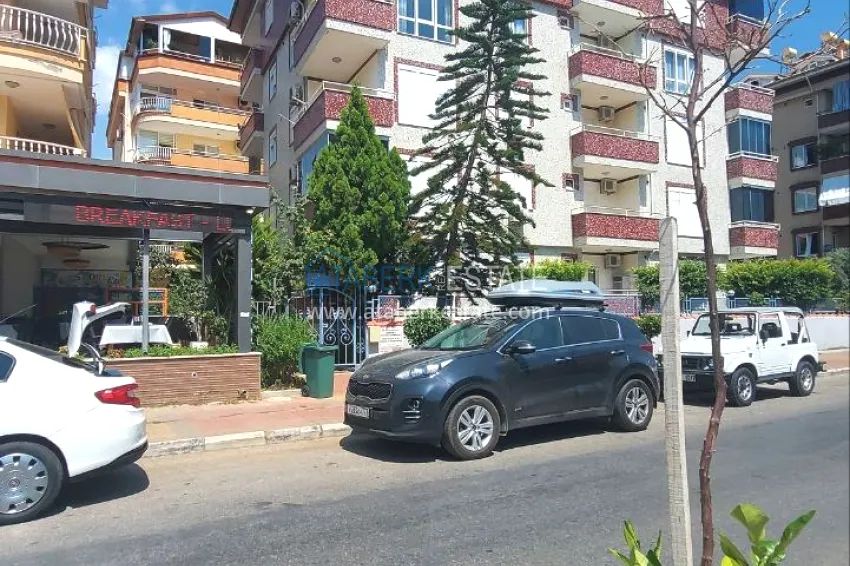 Property from owner in Alanya — three-room apartment with furniture in Oba 4