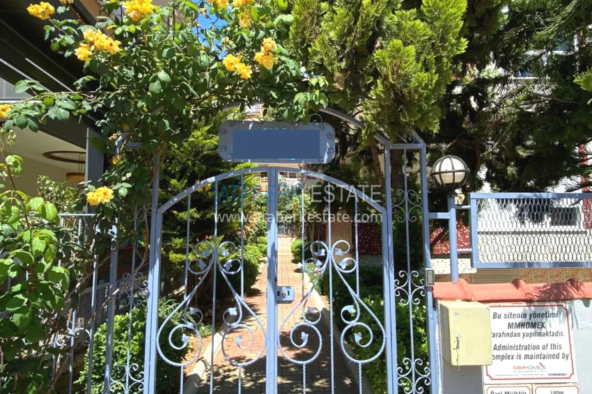 Property from owner in Alanya — three-room apartment with furniture in Oba 7