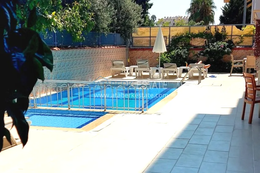 Property from owner in Alanya — three-room apartment with furniture in Oba 8