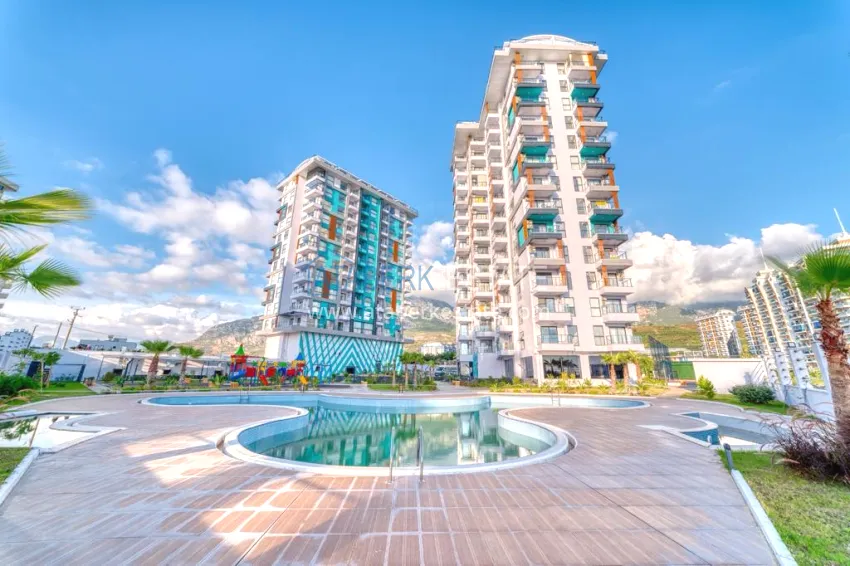Turnkey two-level apartment in a comfort complex — Mahmutlar, Alanya 1