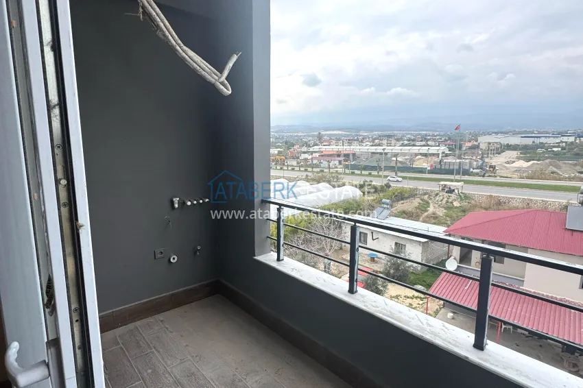 Purchase Finished one-bedroom apartment in Arpachbakhshish, Mersin 16