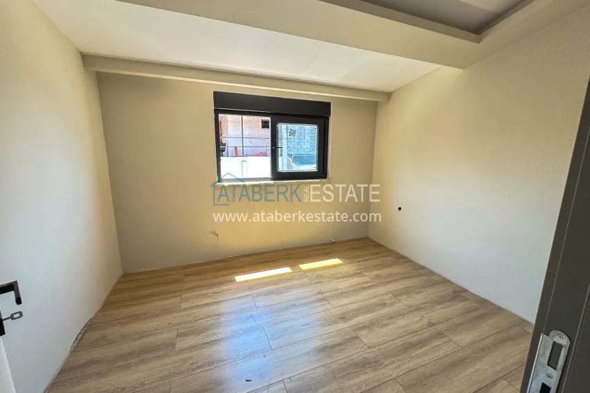 Purchase 4+1 panoramic penthouse duplex in the center of Alanya — the first coastal one, suitable for citizenship 13