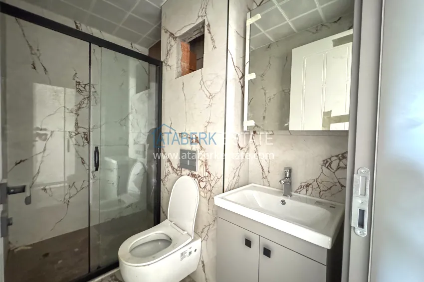 Purchase 4+1 panoramic penthouse duplex in the center of Alanya — the first coastal one, suitable for citizenship 19