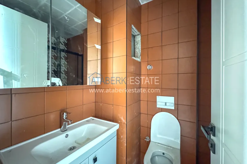Purchase 4+1 panoramic penthouse duplex in the center of Alanya — the first coastal one, suitable for citizenship 21