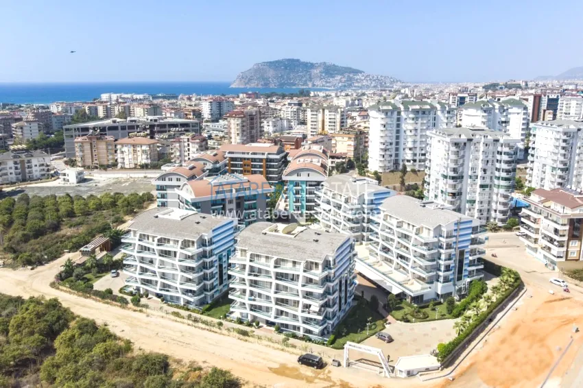 Furnished 1+1 apartment in a luxury residential complex — Alanya, Oba district 1